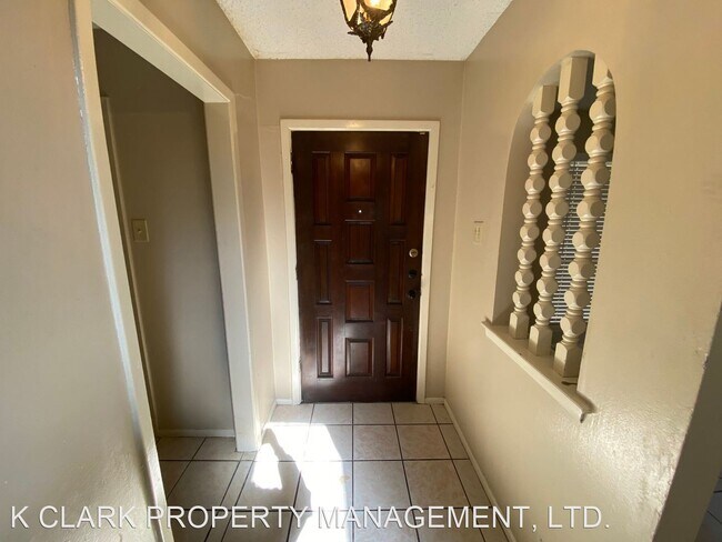 Building Photo - 3 br, 2 bath House - 5006 DEL ORO CIRCLE