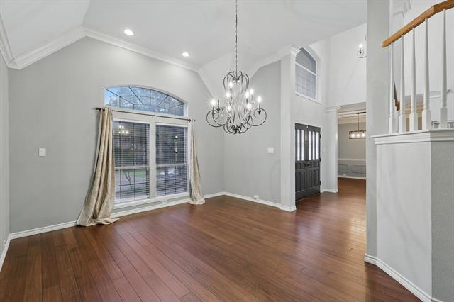 Building Photo - 2520 Woodside Dr