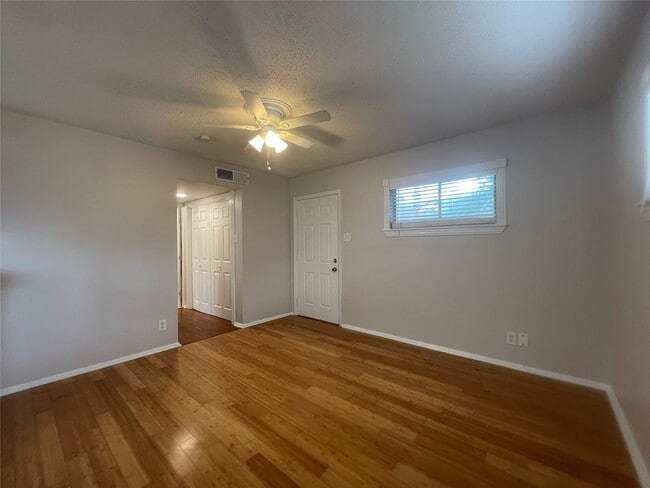 Photo - 1502 Heights Blvd Apartment