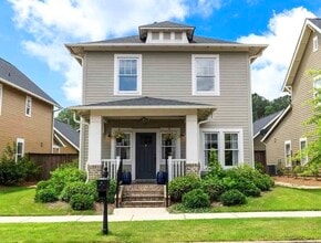Building Photo - 3423 Sawyer Dr