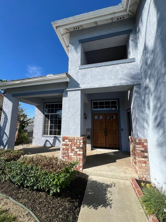 Building Photo - 365 Point Windemere Pl