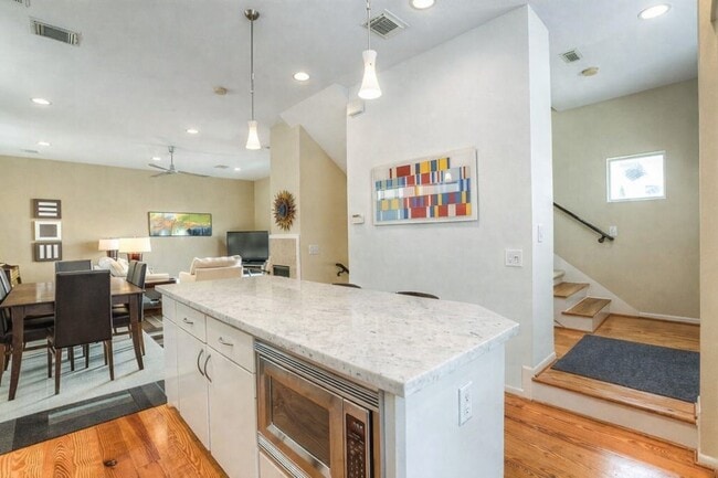 Foto del edificio - 4312 Floyd St