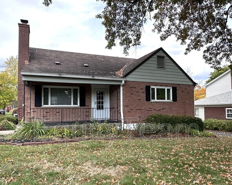 Primary Photo - 9910 Zig Zag Rd