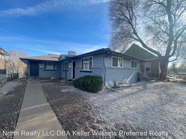 Building Photo - 2 br, 1 bath House - 1184 Clinton St. #B