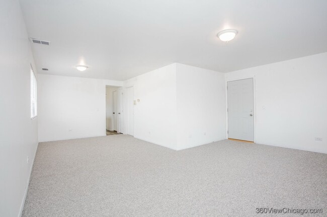 Building Photo - 7459 N Waukegan Rd