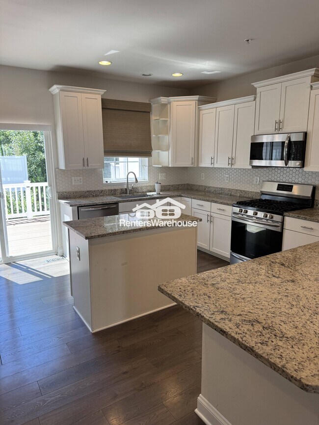 Foto del edificio - 2605 Day Lily Rd
