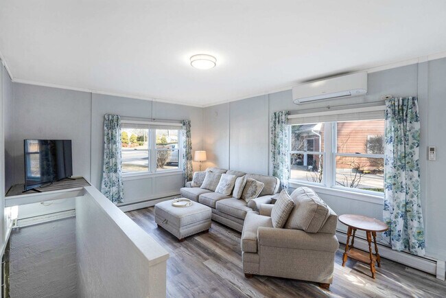 Building Photo - 18 Maryland Blvd