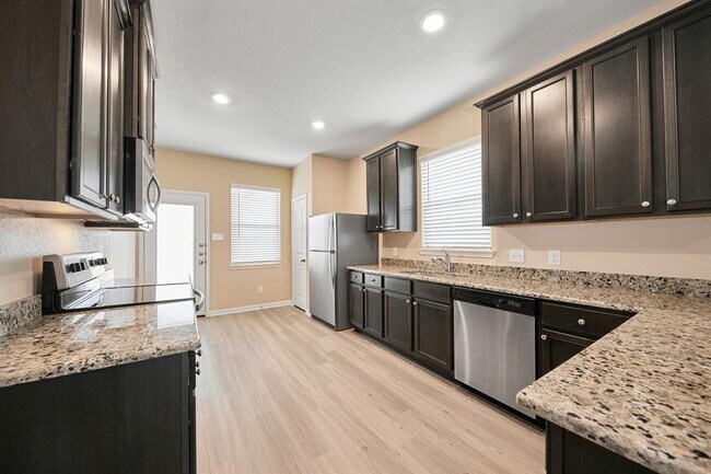 Foto del edificio - 22123 Gaynor Grove Ln