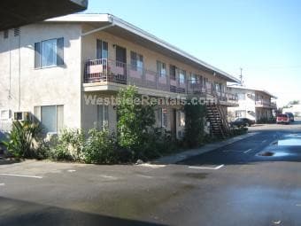 Foto del edificio - 6112 Vineland Ave
