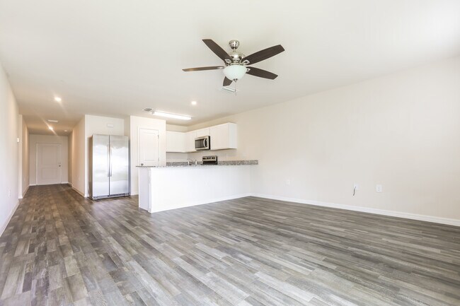 Foto del edificio - 22171 Voltair Ave, Port Charlotte, FL