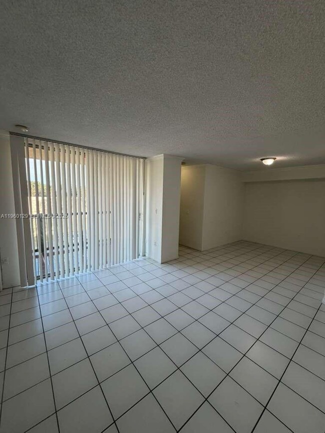 Foto del edificio - 11750 SW 18th St