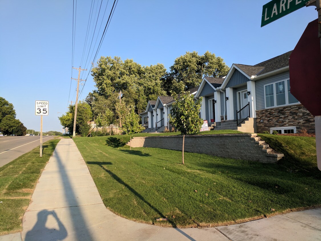 Primary Photo - Tripoint Townhomes 224