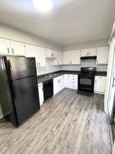 Building Photo - 435 W Van Buren St
