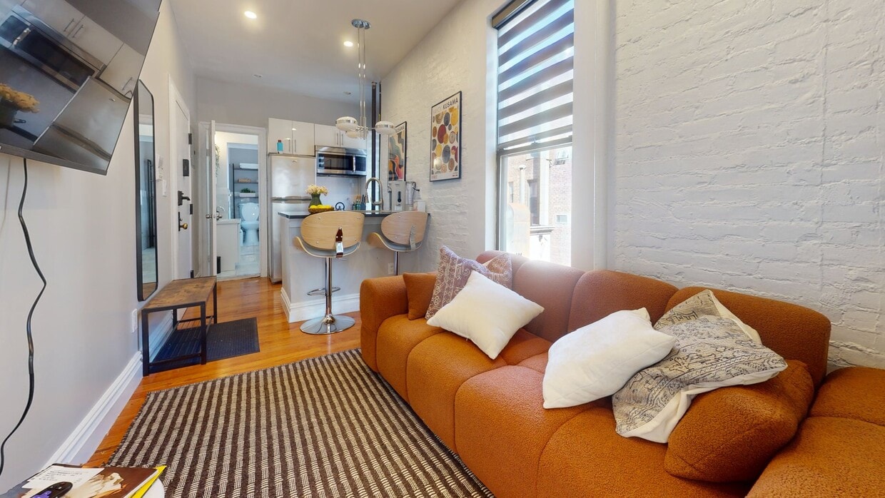 Photo - 826 9th Ave Apartment