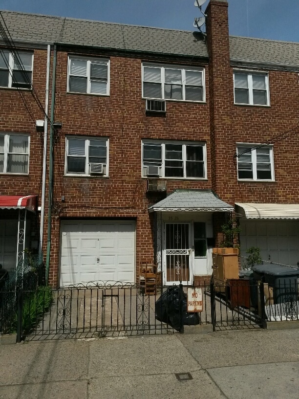 Building Photo - 35-26 32nd St
