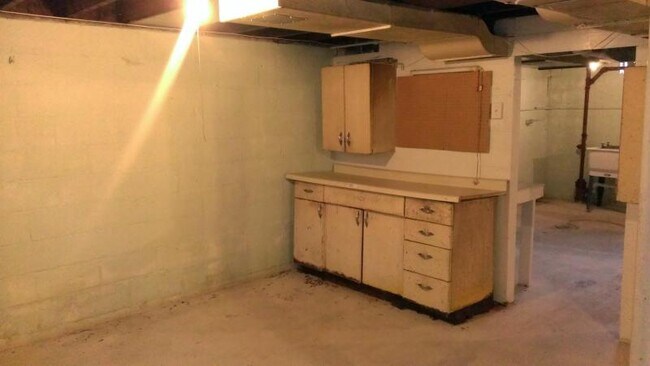 Foto del edificio - 1706 West Grand Avenue Beloit, WI 53511