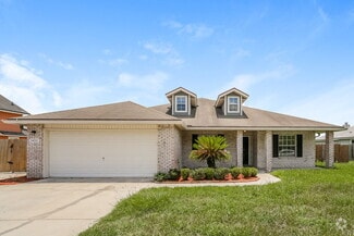 Building Photo - 2452 Royal Pointe Dr