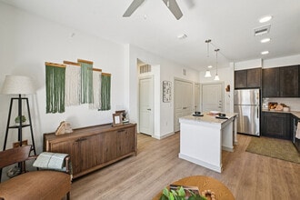 Building Photo - Huntington Place Seniors Garland