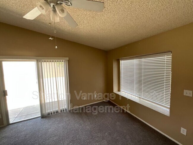 Foto del edificio - 5135 E Evergreen St
