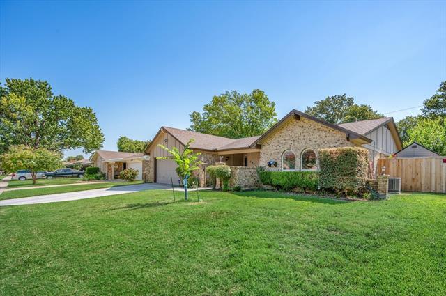 Foto del edificio - 3008 Bluebonnet Ln