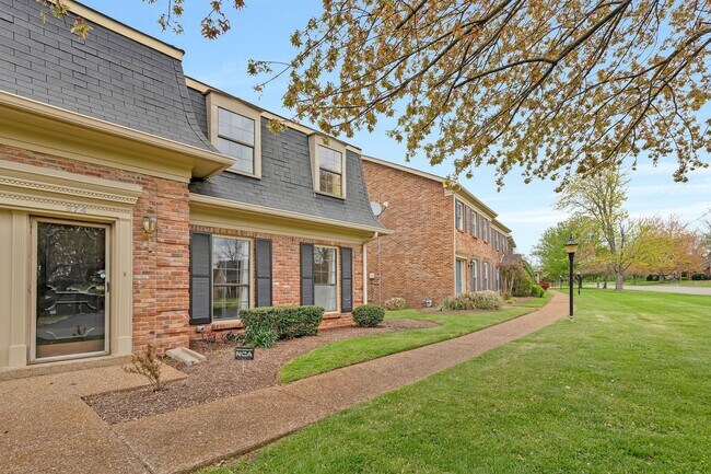 Building Photo - RIVER PLANTATION GEM!