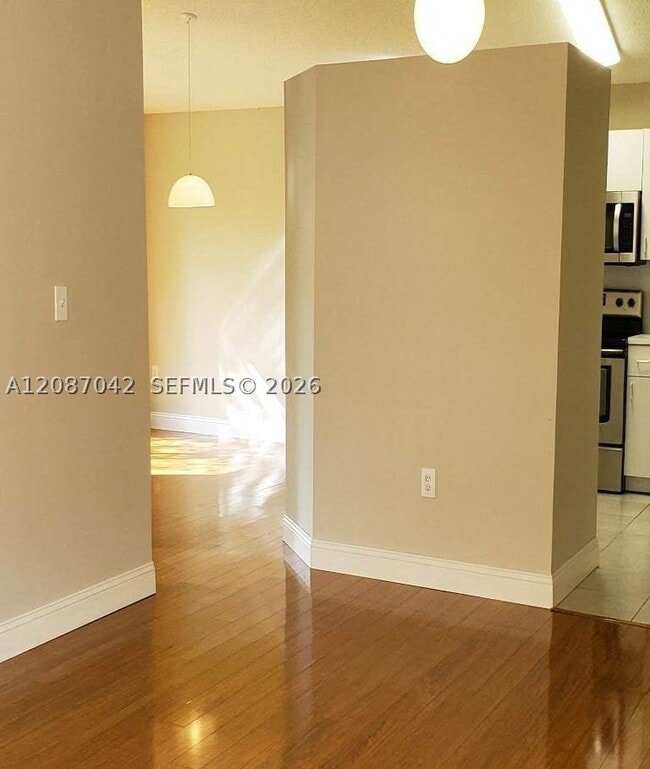 Building Photo - 17655 SW 146th Ct