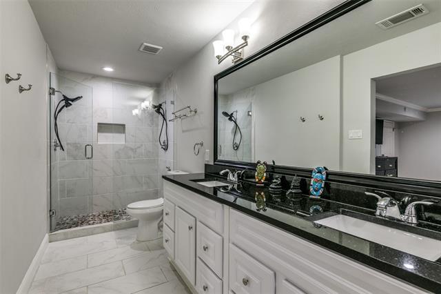 Building Photo - 1208 Mossvine Dr