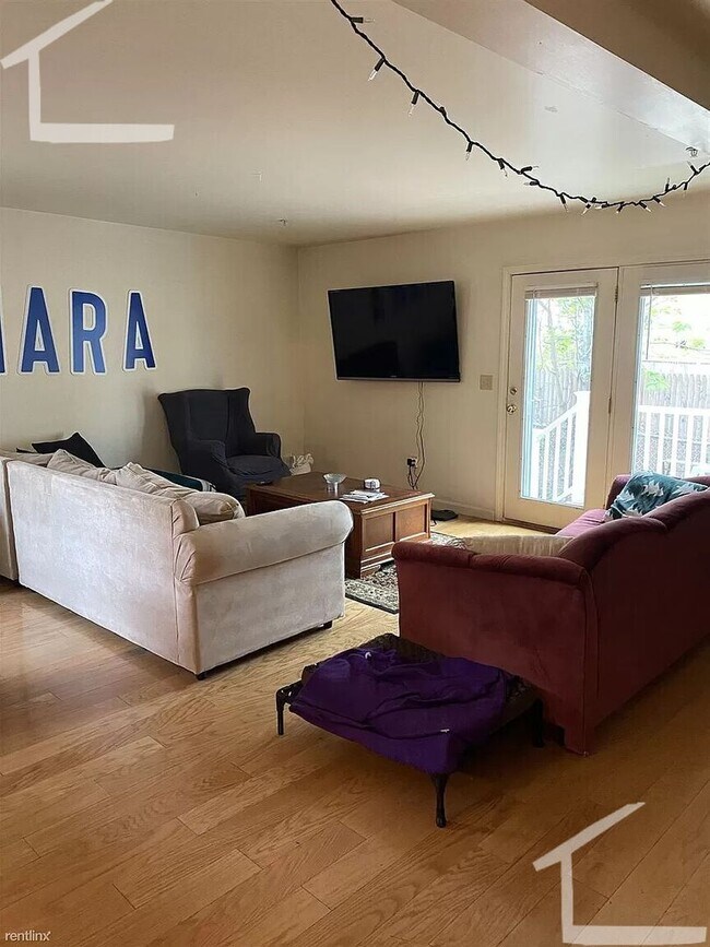 Building Photo - 5 BED 2.5 BATH IN ALLSTON!!!!!!