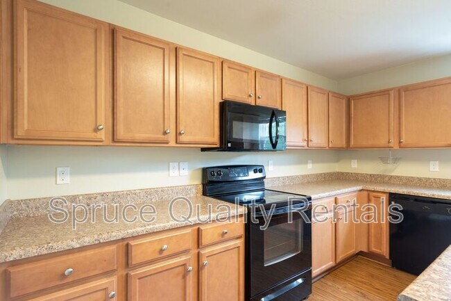 Building Photo - 326 Azalea Dr