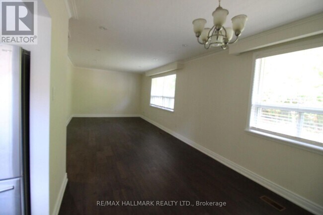 Building Photo - 389 Allgood St