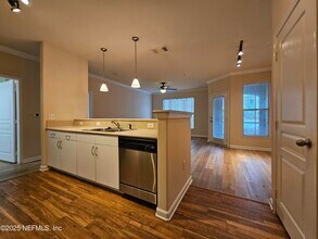 Building Photo - 8290 Gate Pkwy W