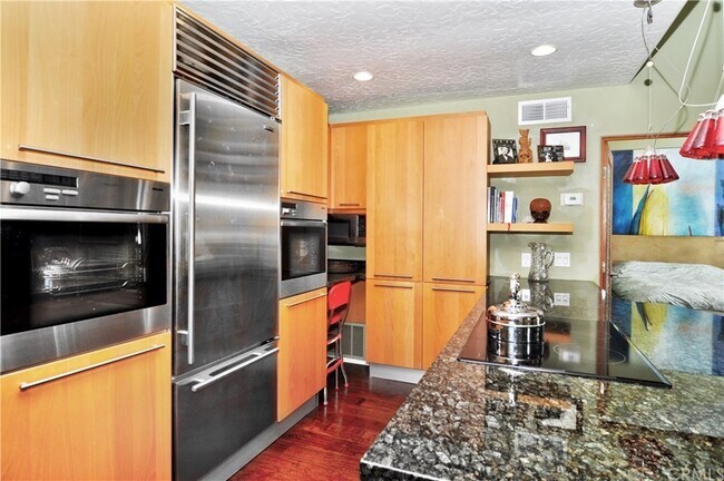 Foto del edificio - 34016 Selva Rd