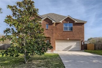 Building Photo - 1104 Canoe Cove