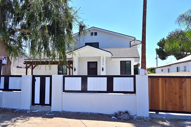 Building Photo - 13536 Remington St