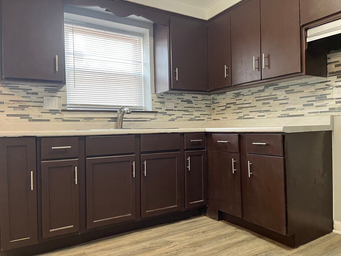 Foto principal - 3601 W 79th St