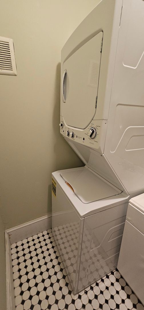 Foto del edificio - Incredible Value - Spacious Brighton 3-bed...