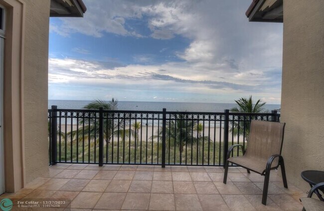 Building Photo - 4444 El Mar Dr