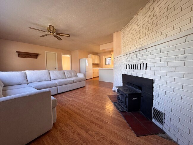 Foto del edificio - 330 2nd Ave