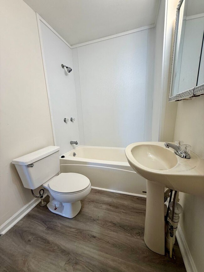 Foto del edificio - 3208 Dodds Ave