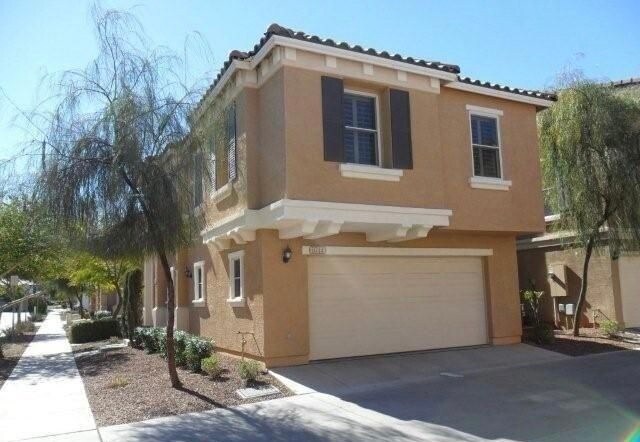 2 Car Garage - 5714 S 21st Ter