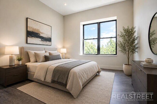 Foto del edificio - Stunning Large 2 Bed in Crown Heights