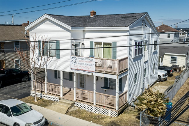 Building Photo - 12 M St