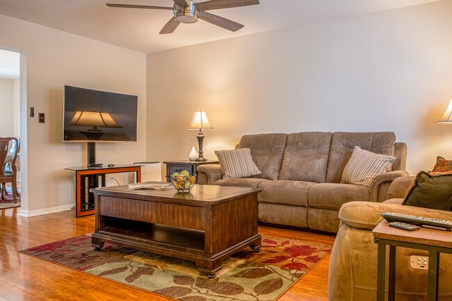 Foto del edificio - 256 Quassaick Ave