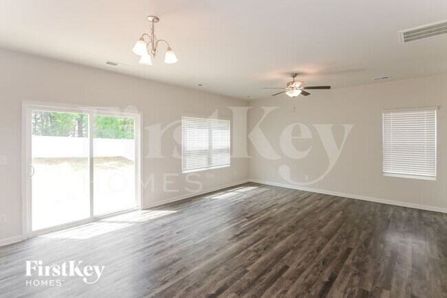 Building Photo - 8216 Williams Farm Dr