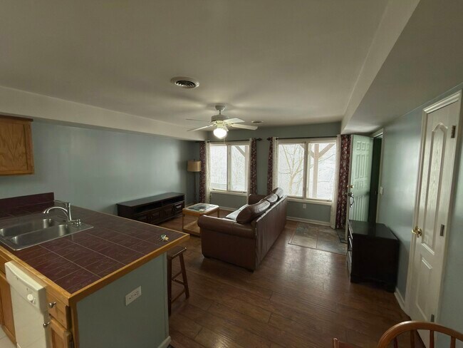 Foto del edificio - 169 Brookview Ln