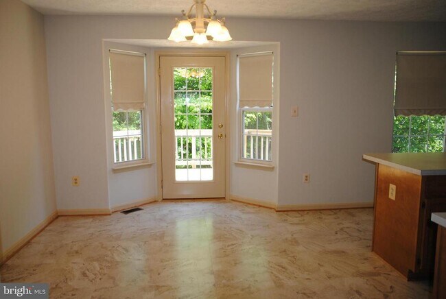 Foto del edificio - 114 Park Cove Dr