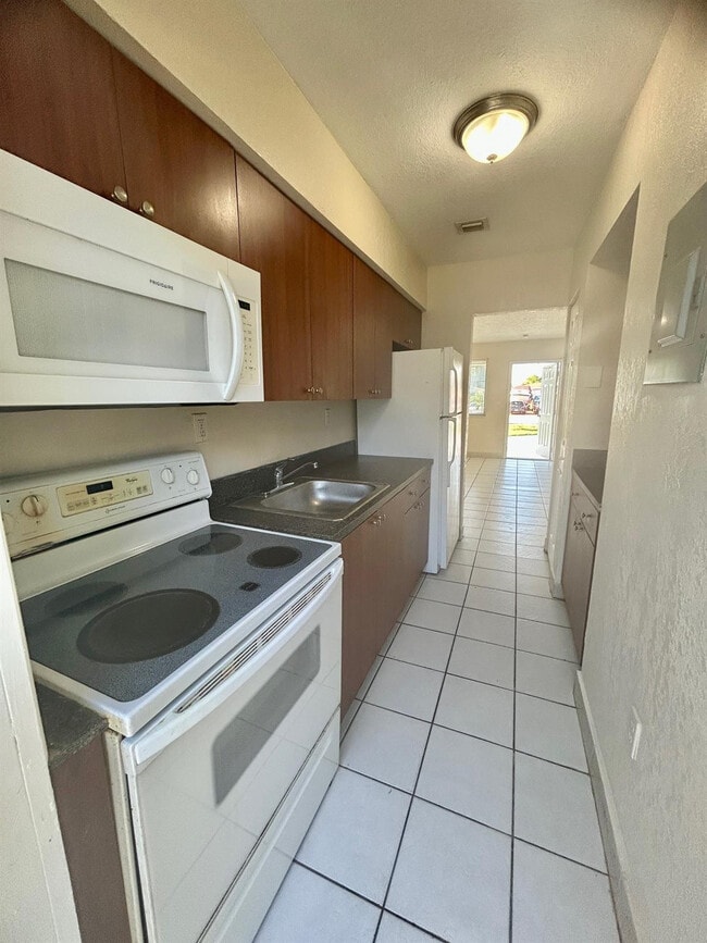 Foto del edificio - 7421 Venetian St