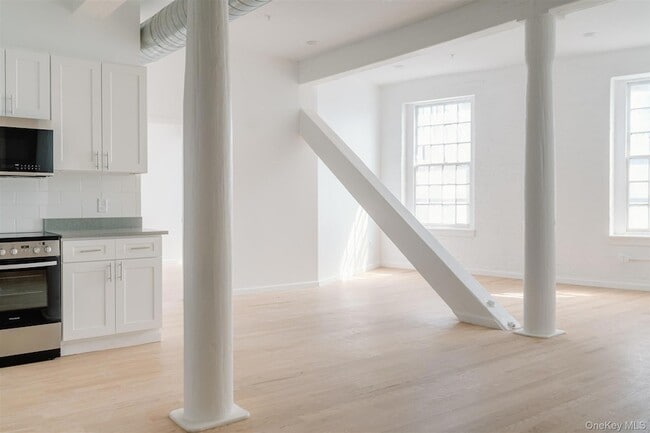 Foto del edificio - 155 S River St