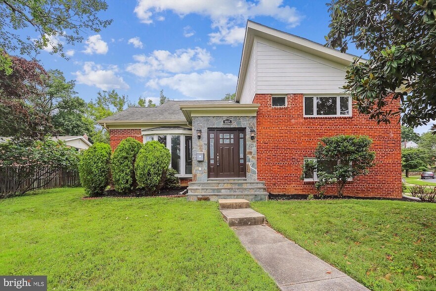 Primary Photo - 9915 Ashburton Ln