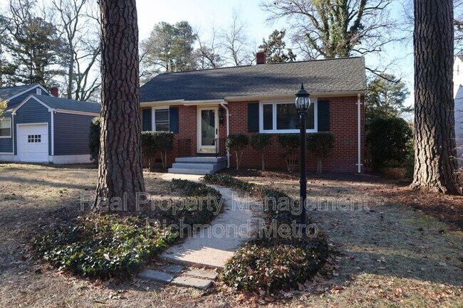 Building Photo - 6407 Kensington Ave